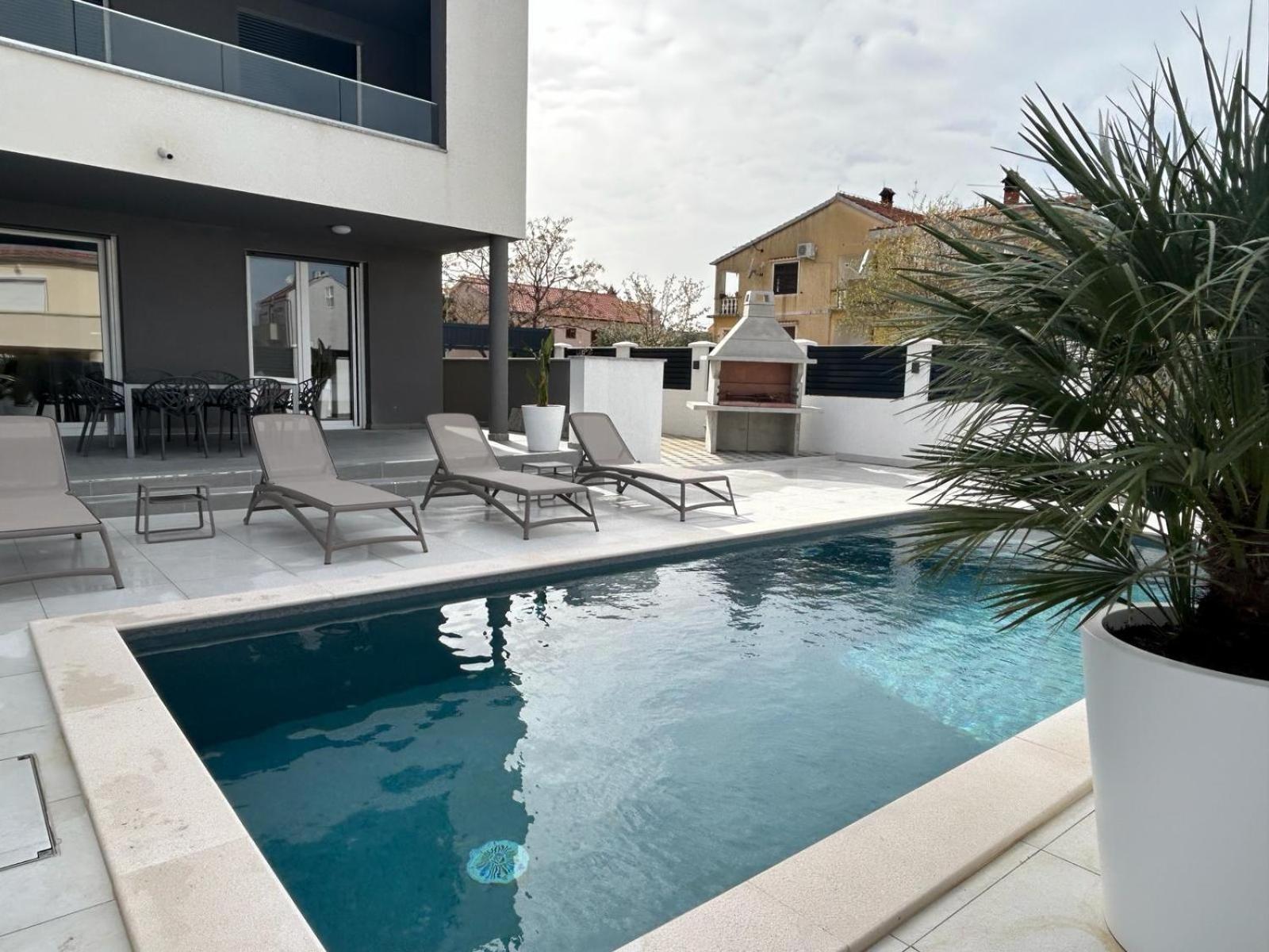 Apartments Cesare Nin Exterior photo